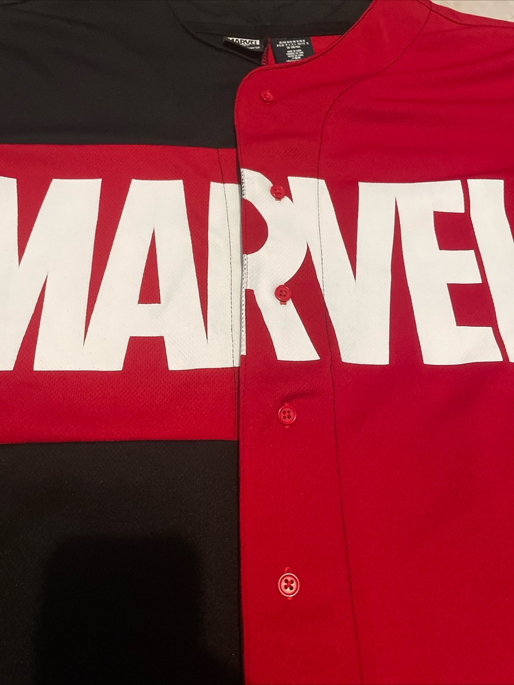Disney Park Our Universe Marvel Logo Baseball Jersey Men’s Medium - Picture 2 of 9